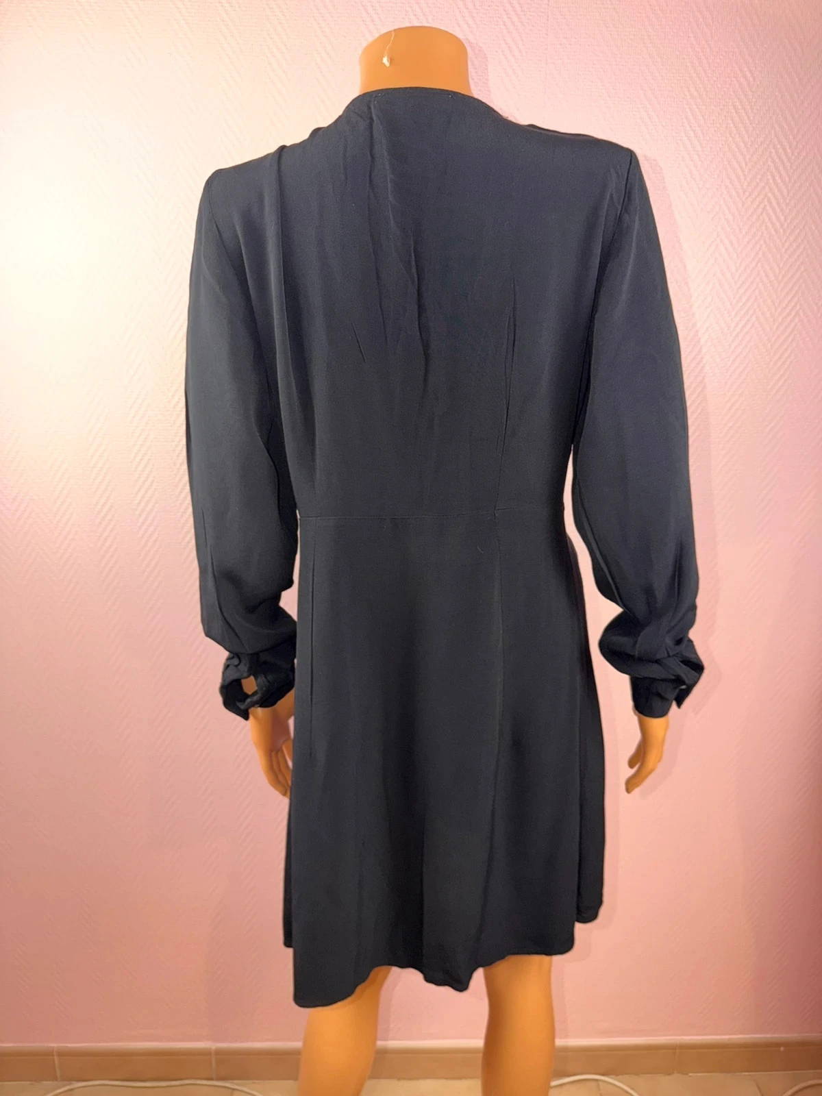 Robe femme commode, très bon état taille M – photo 4